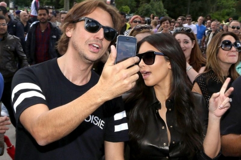Τηλεξέσπασμα: Άντε γ@@@@ου Kim!