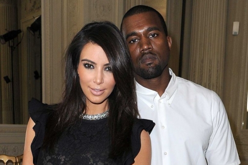 Kim Kardashian: Περιμένει αγοράκι!