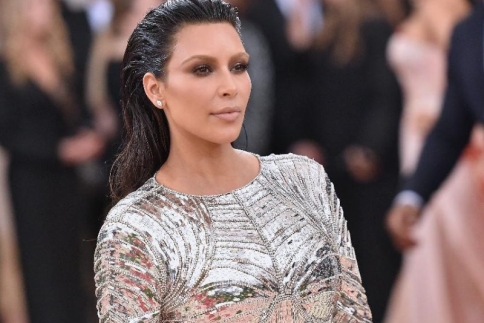 Kim Kardashian: Στο εξώφυλλο του Forbes σαν super επιχειρηματίας!