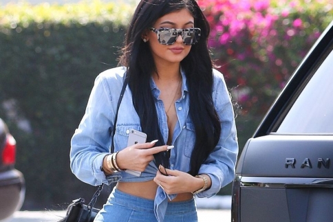 Kylie Jenner: Έγκυος δυο μηνών η μικρή Kardashian!
