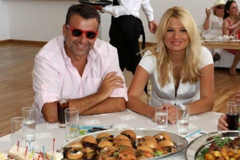 Λιάγκας σε Σκορδά: «Ξεφτιλίσου κι άλλο να ανεβάσουμε τα νούμερα»