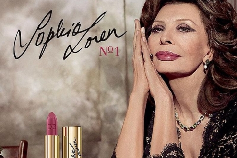 Sophia Loren : Οι Dolce and Gabbana κυκλοφόρησαν κραγιόν προς τιμήν της!