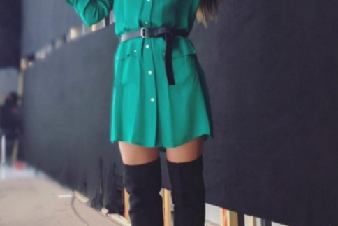 Street style : Η Μαίρη Συνατσάκη δοκιμάζει το must-have του χειμώνα, το shirtdress