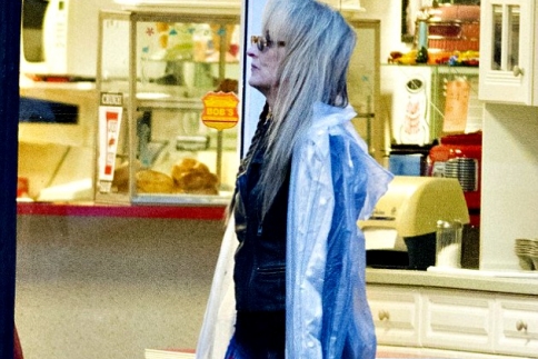 Η μεταμόρφωση της Meryl Streep σε ροκ σταρ 