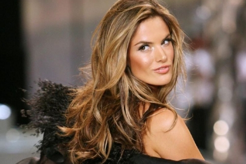 Μόνο αγάπη! Η εντυπωσιακή φωτογραφία της Alessandra Ambrosio
