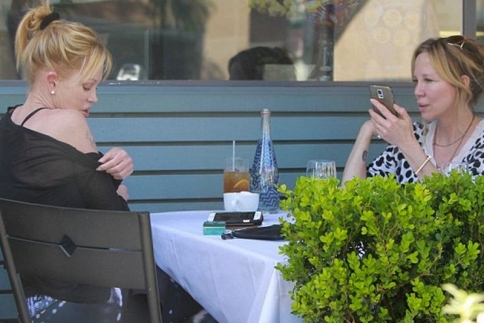 Melanie Griffith: Σβήνει το τατουάζ με το όνομα του Antonio Banderas