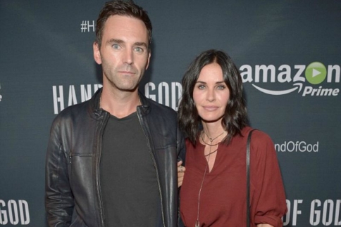 Courteney Cox τι έπαθες; Όλοι λένε πως έκανες πλαστική! 