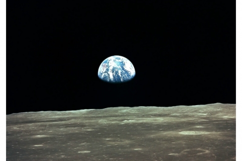 Apollo 8: Ντοκουμέντο για εξωγήινους στο φεγγάρι 48 χρόνια μετά; Η creepy είδηση της ημέρας