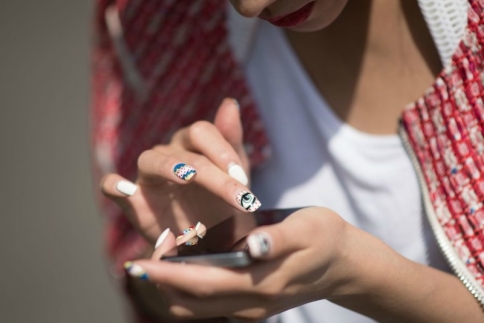 Summer nails: Όλα τα σχέδια που θα φορεθούν φέτος το καλοκαίρι!