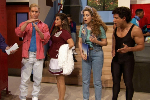 Το επικό reunion του cast της σειράς Saved by the Bell 