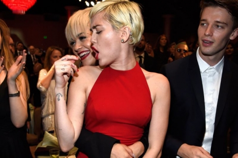 Patrick Schwarzenegger: Χώρισε την Μiley Cyrus επειδή φλέρταρε με την Rita Ora;