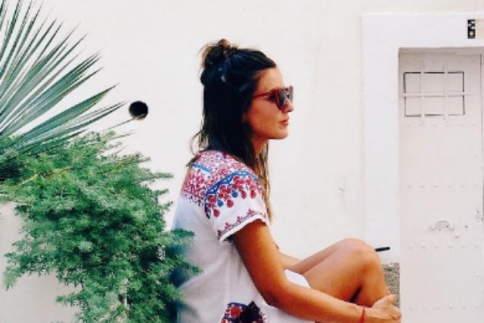 Street style: Tι να φορέσεις σημέρα στο νησί για να είσαι άνετη