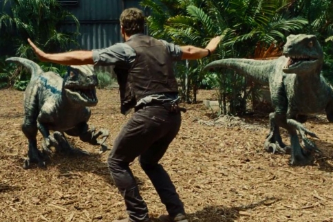 Jurassic World: Η περιπέτεια της χρονιάς έρχεται! (video)