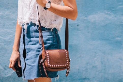 Style guide: 7 item που δεν πρέπει να λείπουν απο την βαλίτσα σου