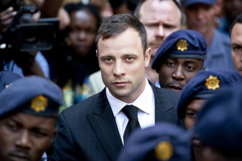 Νέα εξέλιξη: Μιλούσε με την πρώην του ο Pistorius πριν σκοτώσει την Steenkamp! - Κεντρική Εικόνα