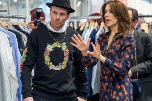 Princess Mary: Η στυλάτη επίσκεψη της στην Fashion Week