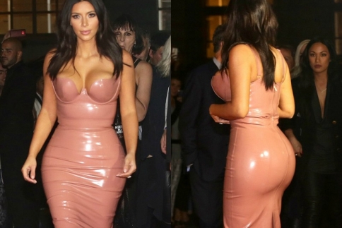 Η kinky εμφάνιση της Kim Kardashian στο κόκκινο χαλί