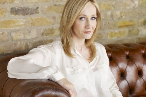 JK Rowling: Έκανε ρεζίλι τον Matthew Lewis στο Twitter!