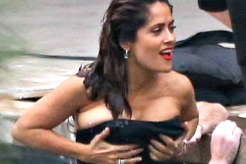 Η άτυχη στιγμή της Salma  Hayek