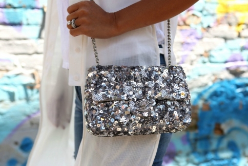 Τσάντες 2016 : 9 λαμπερές τσάντες για τα πιο stylish Χριστούγεννα