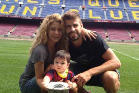 Ποιός χωρίζει; Shakira και Piqué σε τρυφερές στιγμές στη Βαρκελώνη 