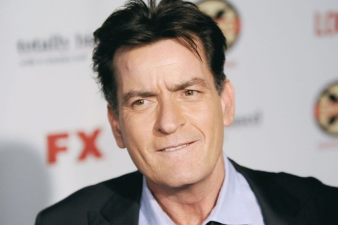 Charlie Sheen: Εσπευσμένα στο νοσοκομείο