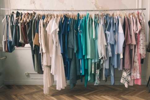 Οnline shopping Vs Live shopping: Που είναι καλύτερα;