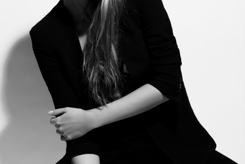 Πως μπορώ να κάνω ενδιαφέρον ένα total black look;