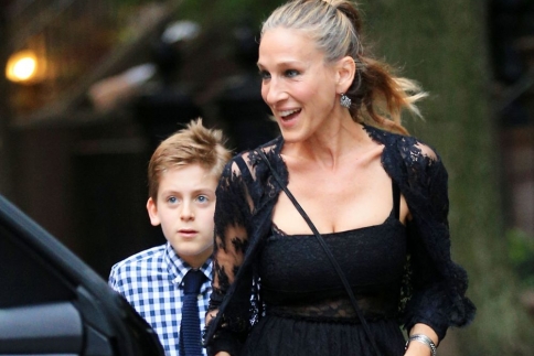 Η Sarah Jessica Parker έγινε ξανά… Carrie Bradshaw!