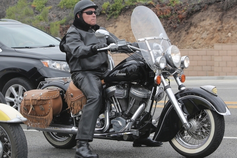 Arnold Schwarzenegger μήπως σου λείπουν οι ταινίες δράσης;