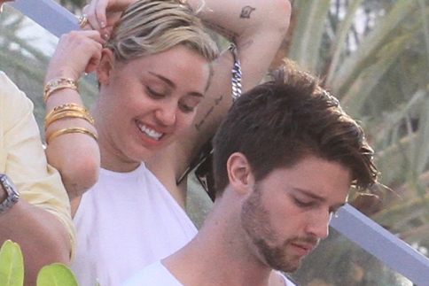 Μήπως τελικά ο Patrick Schwarzenegger είναι η κακή επιρροή;