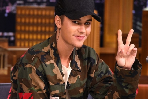 Justin Bieber : Χώρισε την Lara Stone από τον σύζυγό της!