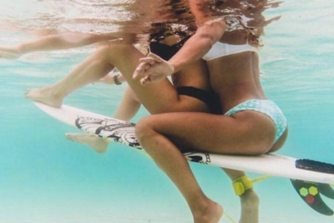 Είσαι κορίτσι των water sports ; Δες εδώ τι μαγιό θα βάλεις!