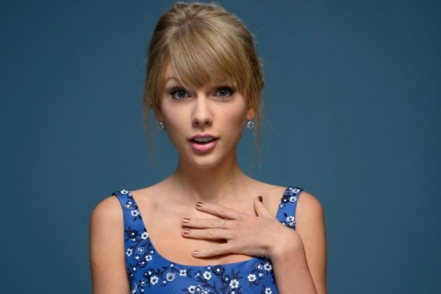 Taylor Swift: Με αυτόν τον άντρα απατάει τον Tom Hiddleston!