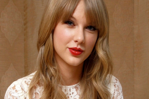 Δες πόσα πλήρωσε η Taylor Swift για αυτά τα δύο διαμερίσματα. Δεν θα το πιστεύεις!