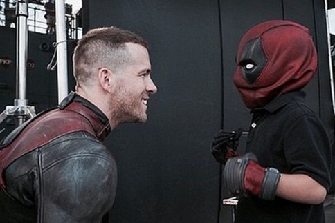 Ryan Reynolds: Η επίσκεψη-έκπληξη σε άρρωστο αγοράκι