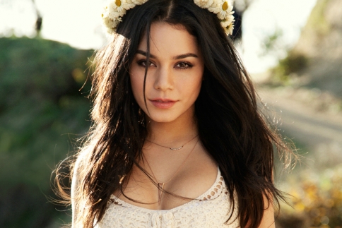 Vanessa Hudgens: Το νέο της look είναι η απόλυτη τάση του 2015