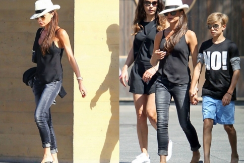 Η Victoria Beckham κάνει τις σαγιονάρες να δείχνουν chic