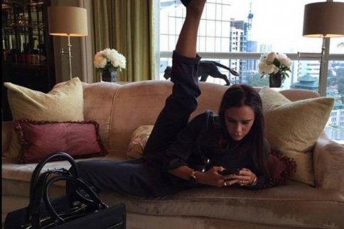 Μήπως η Victoria Beckham τελικά έχει χιούμορ; 