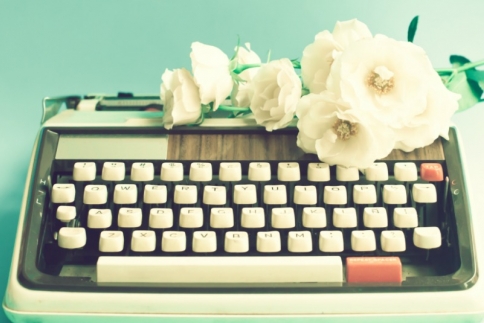 Happy Mother's Day: 7 βιβλία για να πάρεις στη μαμά σου δωράκι αυτή την Κυριακή 