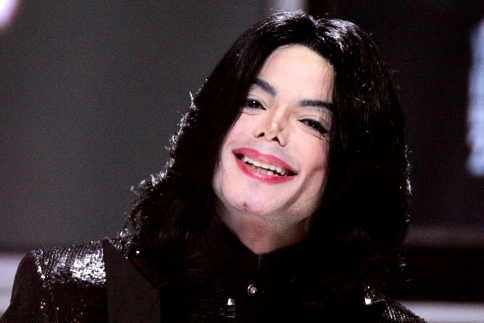 Νέες κατηγορίες παιδεραστίας κατά του Michael Jackson!