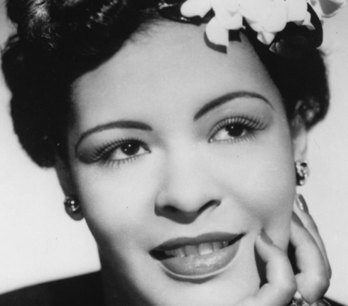 Billie Holiday: Σαν σήμερα πριν 101 χρόνια γεννήθηκε η μεγάλη ντίβα της τζαζ