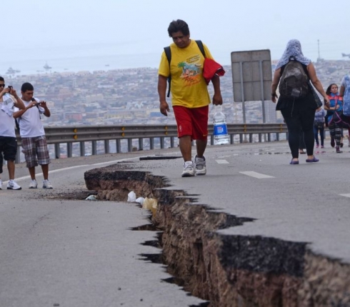 Χιλή : Σεισμός 8,3 ρίχτερ – 5 νεκροί, εκατοντάδες τραυματίες, χιλιάδες άστεγοι!