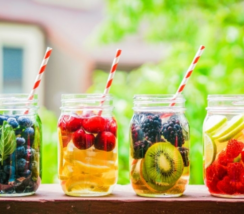Home made σαγκρία: Το καλύτερο cocktail με φρουτένια γεύση!