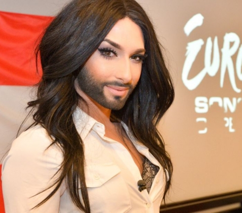 Conchita: Θα περπατήσει στην πασαρέλα του Jean Paul Gaultier