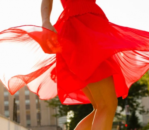 15 Flirty φορέματα για εσένα που είσαι single ! (και πολύ καλά κάνεις )