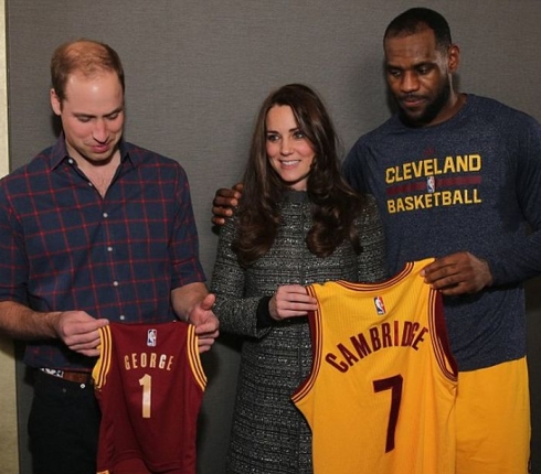 Η γκάφα του LeBron James: Αγκάλιασε δημοσίως την Kate Middleton!