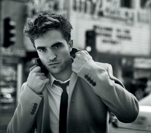 Ο Robert Pattinson θα ανακοινώσει πως είναι gay;