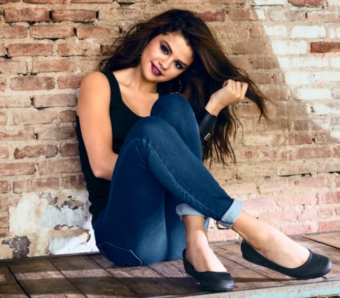 Άσχημα νέα για την Selena Gomez! Θα κυκλοφορεί μόνο με εποπτεία ενηλίκου