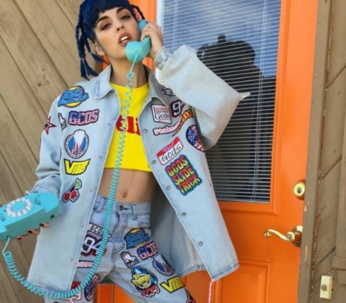 Denim με στάμπες! Φόρεσέ το είναι το trend του καλοκαιριού